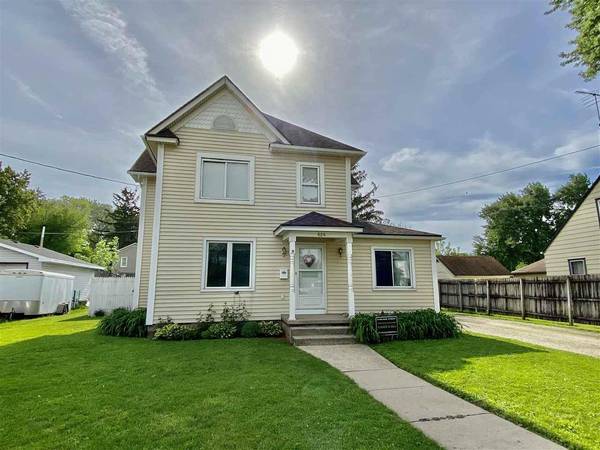 624 Harding St, Janesville, WI 53545