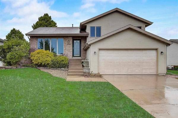 5108 Linden Pky, Mcfarland, WI 53558