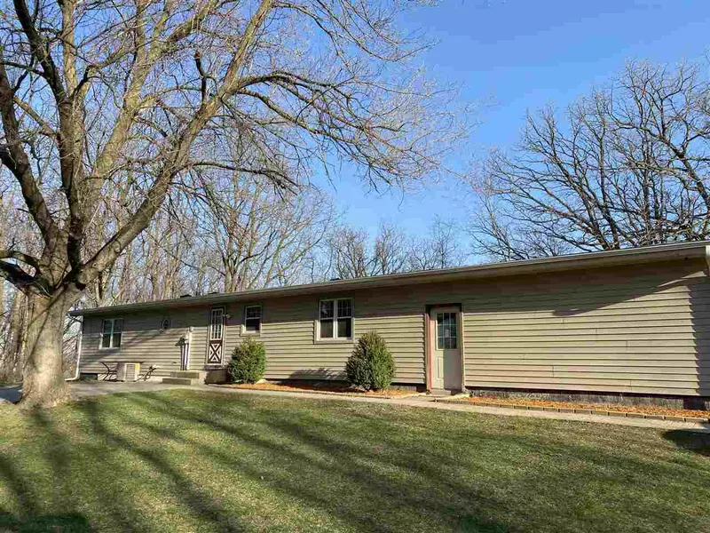 N6257 Edmunds Rd, Albany, WI 53502