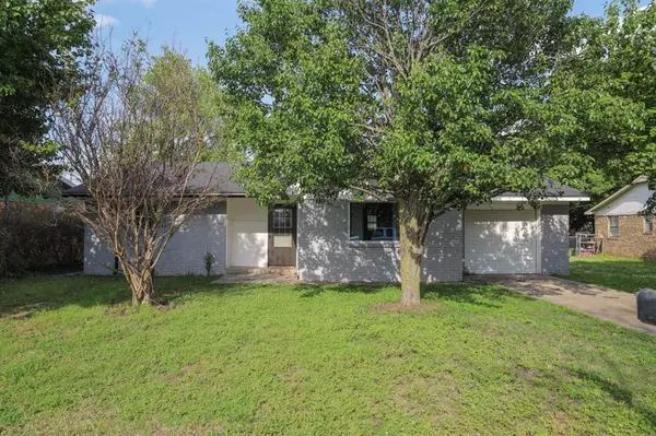 521 Eastgate Avenue, Wynnewood, OK 73098