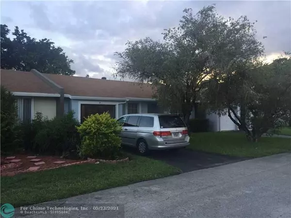 5576 Lakewood Cir  #D, Margate, FL 33063