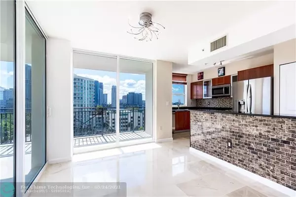 Fort Lauderdale, FL 33312,600 W Las Olas  #907