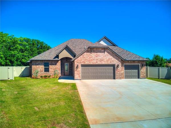 216 Magnolia Ridge, Midwest City, OK 73130