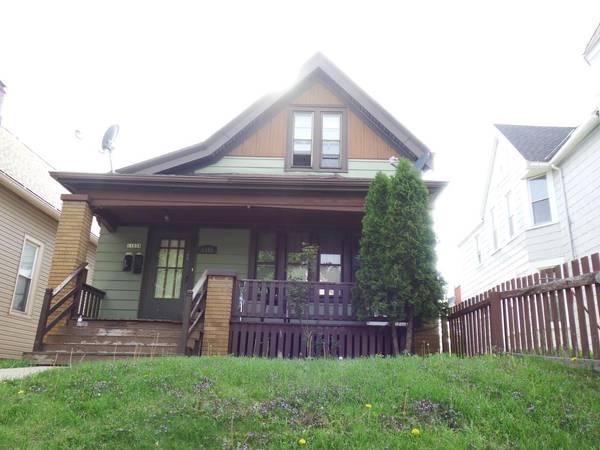 1103 S 34th St, Milwaukee, WI 53215