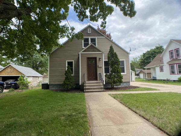 1012 S FRANKLIN STREET, Shawano, WI 54166