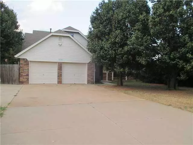 10729 Songbird Lane, Midwest City, OK 73130