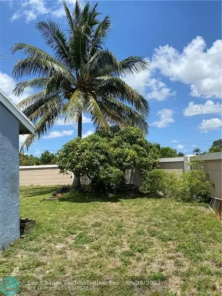 North Lauderdale, FL 33068,1150 SW 71st Ter