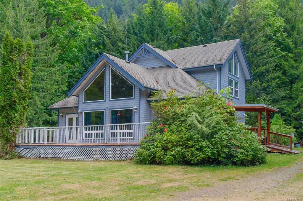 Youbou, BC V0R 3E1,8239 Price Rd