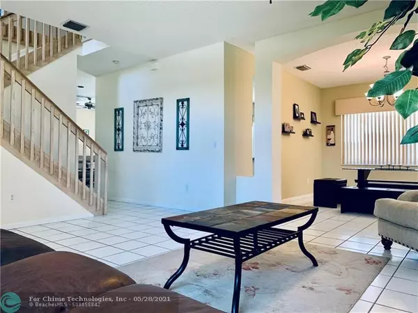 Boca Raton, FL 33498,10643 Plainview Cir