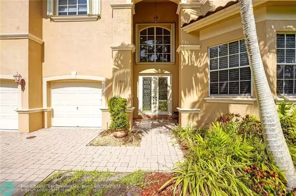 Cooper City, FL 33026,2822 Poinciana Cir