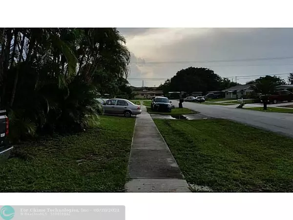 Palm Beach Gardens, FL 33410,3830 CATALINA RD