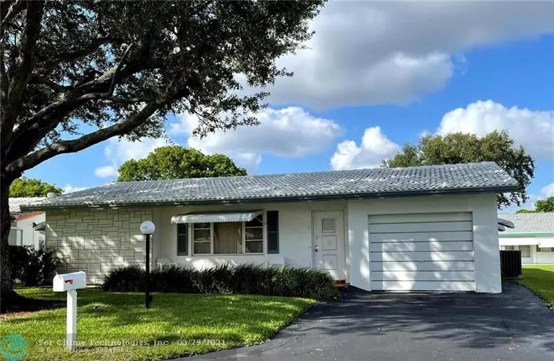 8220 NW 12th Pl, Plantation, FL 33322