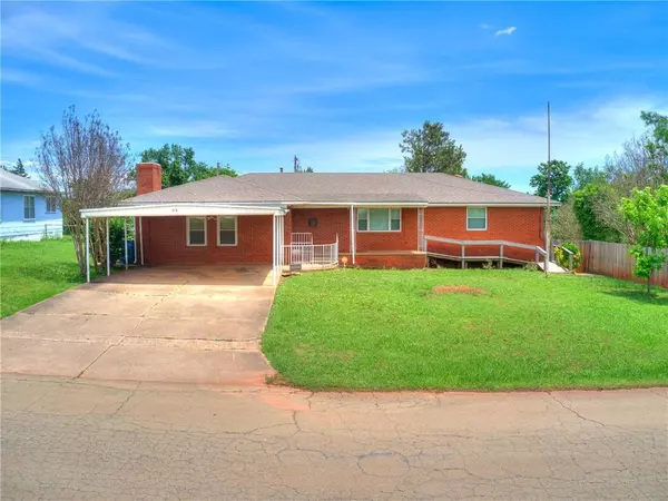 Chandler, OK 74834,416 S Oak Avenue