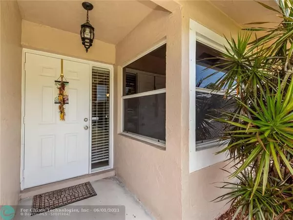 Deerfield Beach, FL 33442,1249 W Lakes Dr  #1249