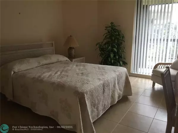 Lake Worth Beach, FL 33467,5279 S Fountains Dr  #101