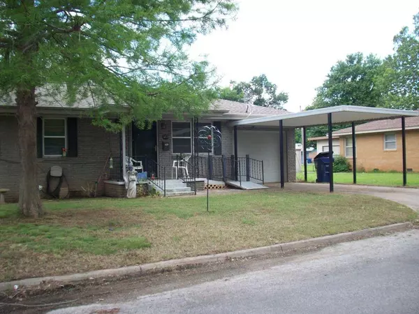 1203 E Kean Street, Wynnewood, OK 73098