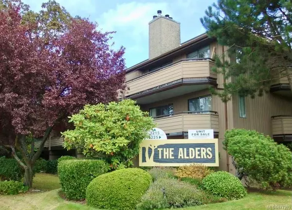 Saanich, BC V8V 1L4,3225 Alder St #103