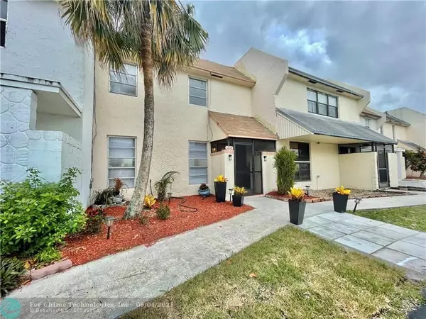 North Lauderdale, FL 33068,1212 Seaview  #1212