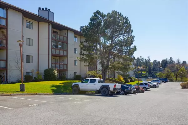 Saanich, BC V9A 1L9,71 Gorge Rd W #106