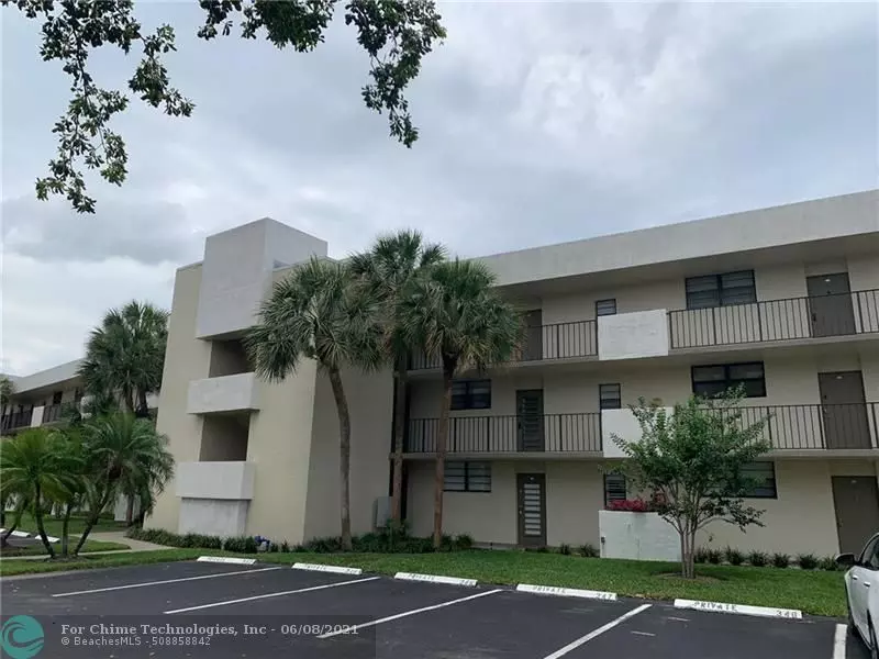 2420 Deer Creek Country Club Blvd  #305-D, Deerfield Beach, FL 33442