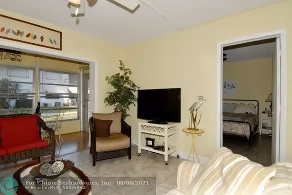 Pompano Beach, FL 33064,2525 W Golf Blvd  #116