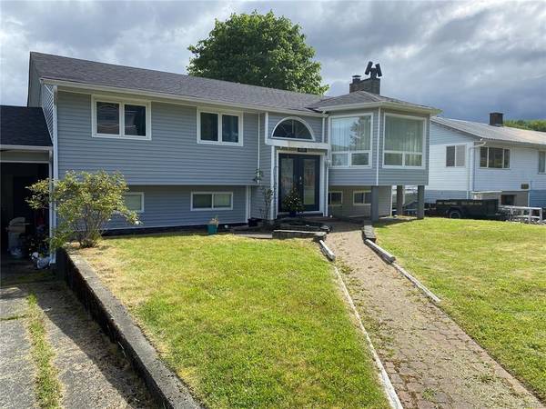 Port Hardy, BC V0N 2P0,8725 Seaview Dr