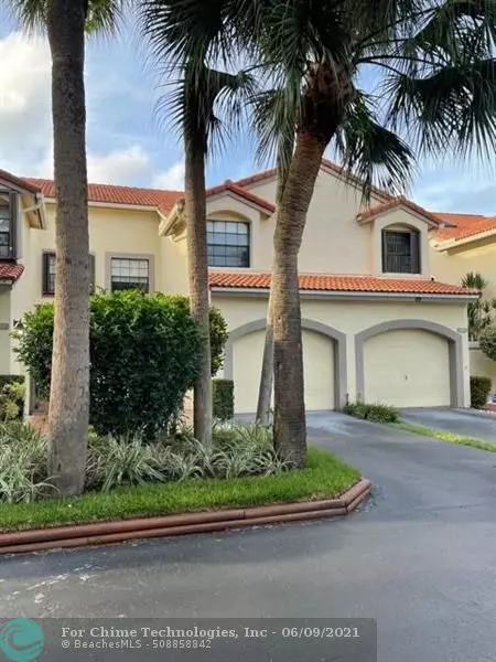 Aventura, FL 33180,3535 Magellan Cir  #524