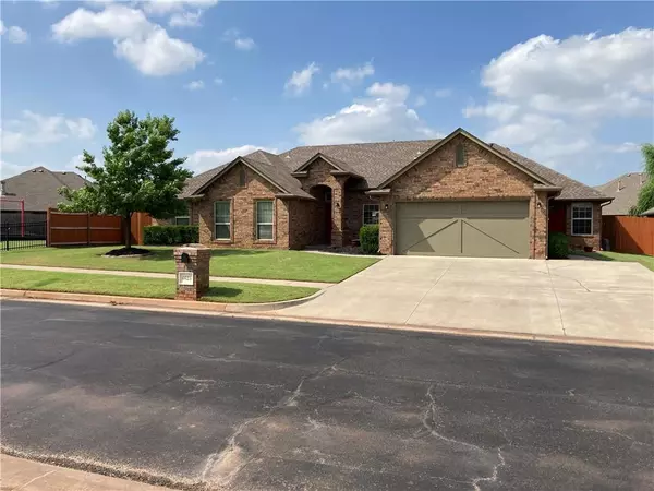 4625 NW 157th Terrace, Edmond, OK 73013