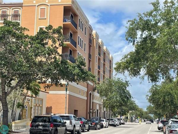 Lake Worth Beach, FL 33460,511 Lucerne Ave  #414