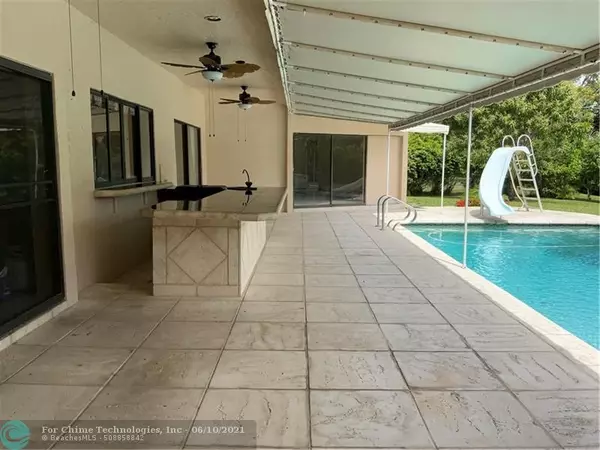 Coral Springs, FL 33065,10304 NW 40th Ct