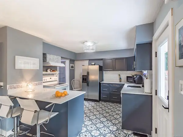 3525 Gagne Rd, Port Alberni, BC V9Y 7M4