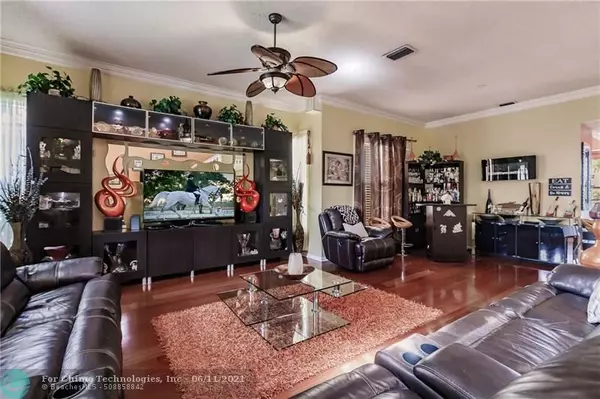 Margate, FL 33063,7759 Highlands Cir