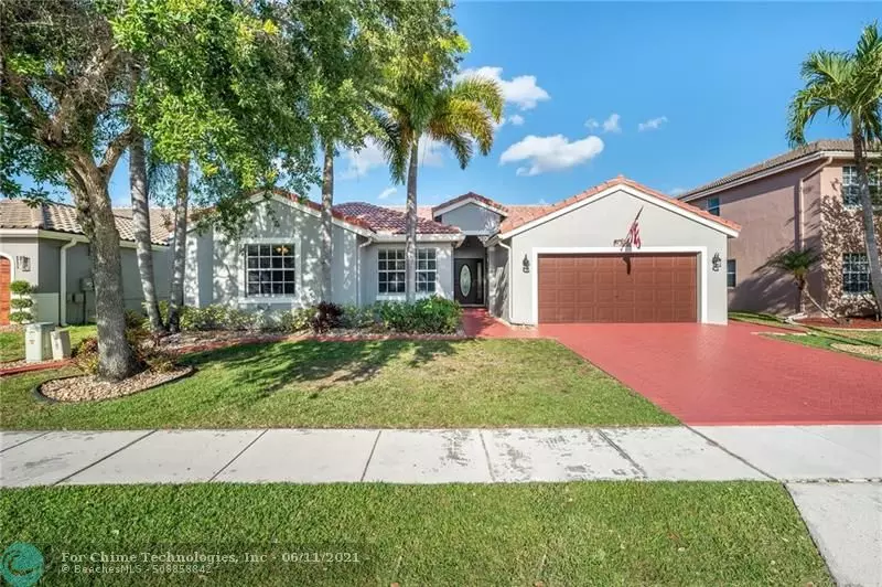 215 SW 198th Ter, Pembroke Pines, FL 33029