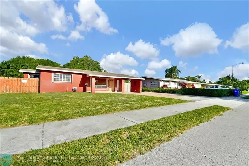 1640 SW 71st Ave, Pembroke Pines, FL 33023