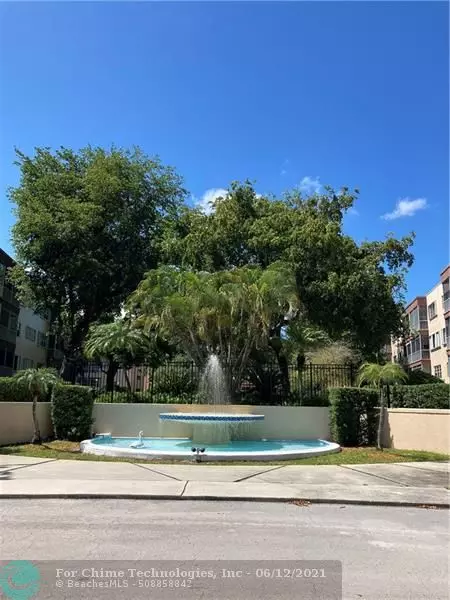 Plantation, FL 33317,6701 N Cypress Rd  #311