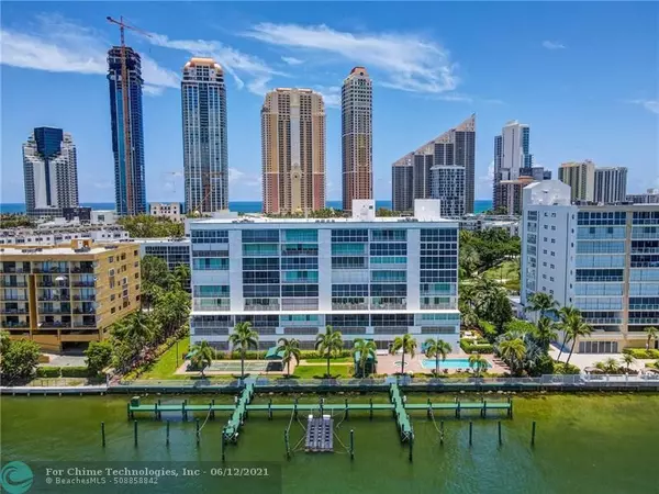 Sunny Isles Beach, FL 33160,17800 N Bay Rd  #304