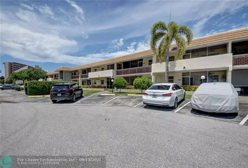 Pompano Beach, FL 33062,1340 NE 28th Ave  #137