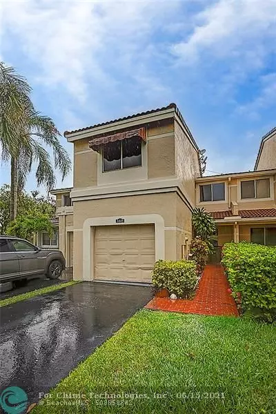 3445 Deer Creek Palladian Cir, Deerfield Beach, FL 33442