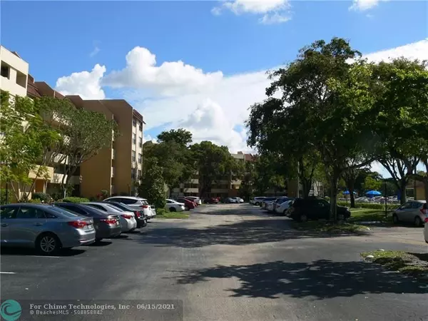 Lauderhill, FL 33319,7080 Environ Blvd  #122