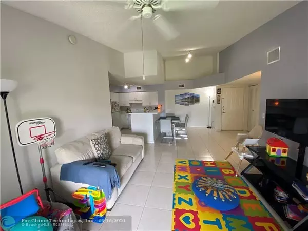 Miramar, FL 33025,2071 Renaissance Blvd  #306