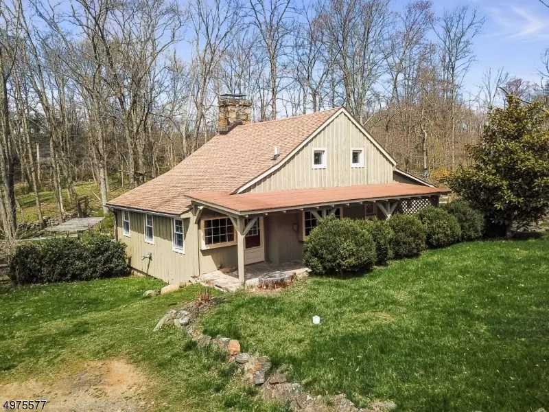 21 DEWEY LN, Lebanon Twp., NJ 08826