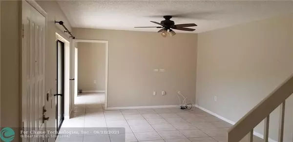 Palm Beach Gardens, FL 33418,707 7th Ter  #707