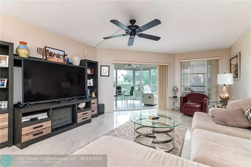 7331 Granville  #202, Tamarac, FL 33321