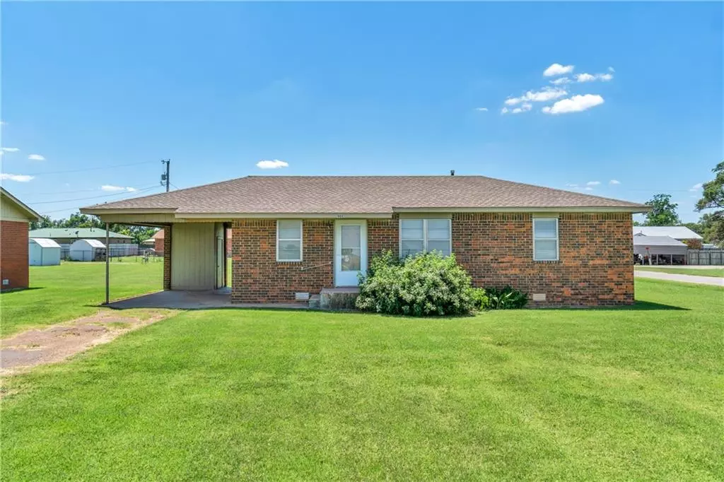 Erick, OK 73645,901 S Pine Avenue