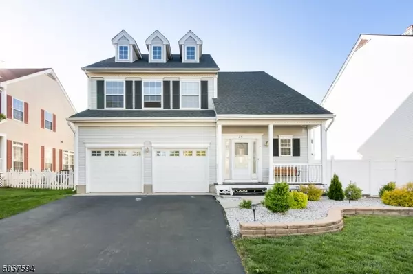 25 Cartier Dr, Franklin Twp., NJ 08823