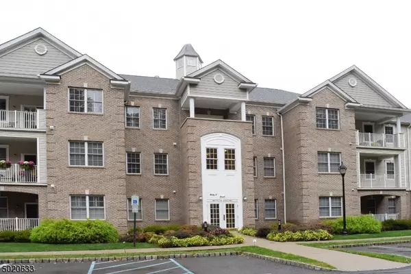 62 ZACHARY WAY, Mount Arlington Boro, NJ 07856