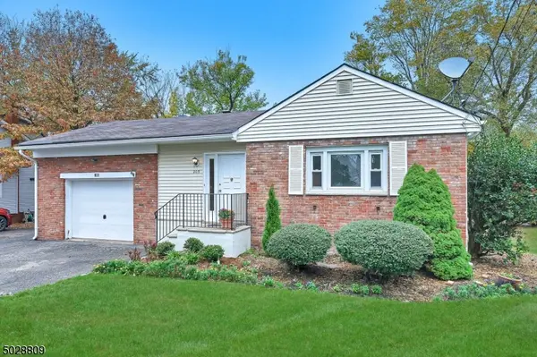 205 LITTLE FALLS RD, Fairfield Twp., NJ 07004