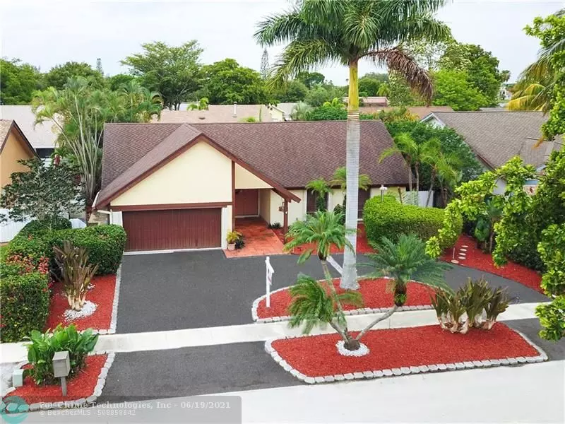 2400 NW 102nd Way, Pembroke Pines, FL 33026