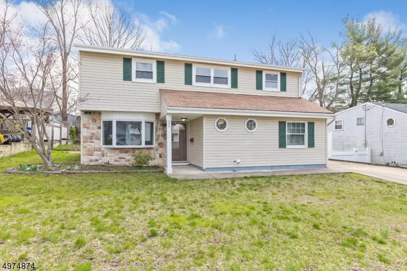 22 TWAIN AVE, Old Bridge Twp., NJ 08857