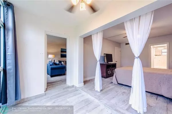 Lauderdale By The Sea, FL 33062,1481 S Ocean Blvd  #122B